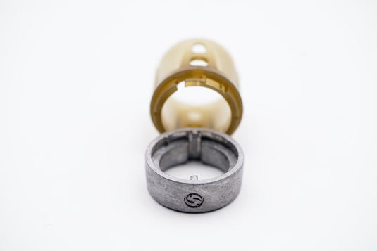 Guru X-Change Distance Feeder (Solid)