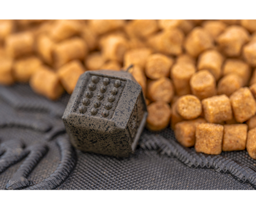 Preston Bullet Cube 45g