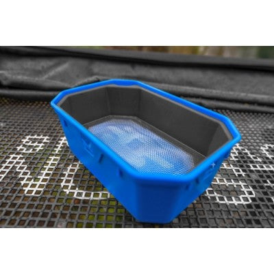 Load image into Gallery viewer, Preston 1 Pint Bait Sieve

